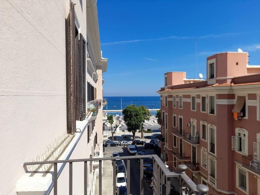 Casa Jole, Appartamento In Centro Bari Buitenkant foto